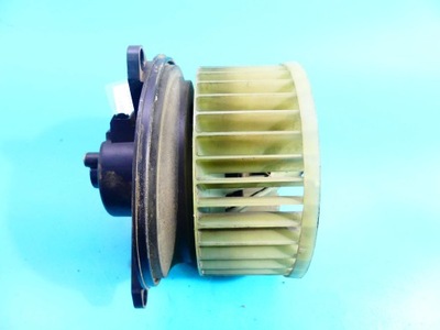 Повітродувка обдув вентилятор peugeot 306 фото №1