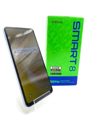 Smartfon Infinix SMART 8 3 GB / 64 GB