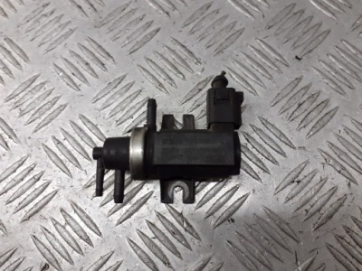 Клапан вакуумa octavia i 1.9 tdi 1j0906627 фото №1