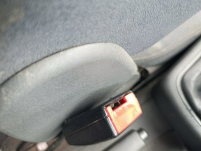 Клипса поперечина перед передняя левая audi a3 фото №1