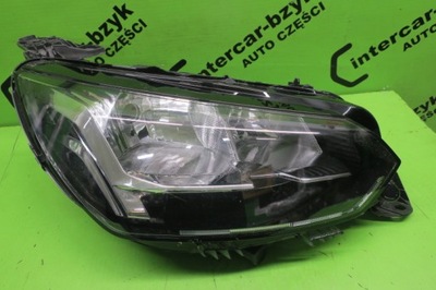 Peugeot 208 lift фара правий звичайний 2019 2020 фото №1