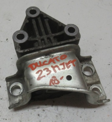 Ducato boxer jumper 18r кронштейн двигуна фото №1