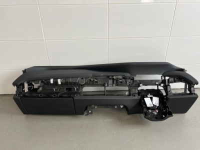 Bmw g70 приборная панель консоль приборная приборная панель uk anglik rhd кожа czarna oryg фото №1