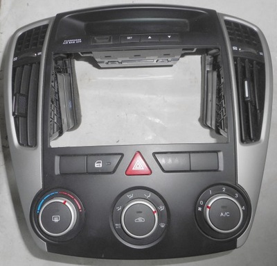 Kia ceed i lift ґрати обдув панель кондиціонера дисплей рамка фото №1