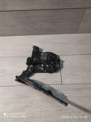 7451. taycan петля капот правый 9j1823296 фото №1