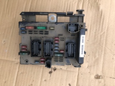Коробка запобіжників модуль bsm peugeot 307 sw 01-05 9646405280 фото №1