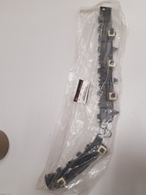 Mitsubishi outlander iii направляющая левый задняя 6410d336 фото №1