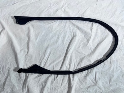 Bmw e65 прокладка стекло дверь правый перед 8223832 фото №1