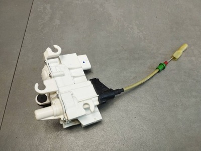 Bmw 7 g11 доводчик дверь левый перед 7368449 фото №1