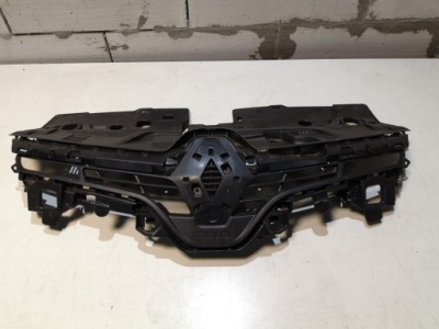 Решётка радиатора решётка радиатора перед renault clio iv 622563184r фото №1