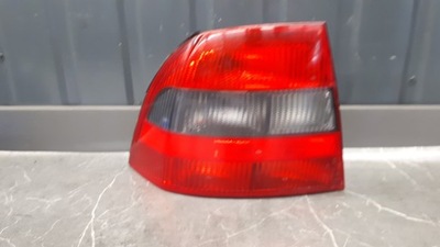 37370748 FARO IZQUIERDO PARTE TRASERA OPEL VECTRA B  