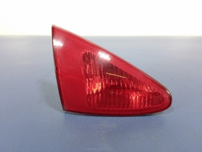 Alfa romeo 147 лампа задняя левая w крышка 46556346 фото №1