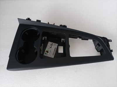 Audi a4 b9 рамка w тунель середній led 8w1864261c фото №1