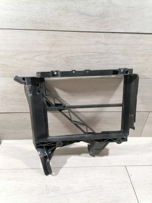 Mclaren 720 кронштейн впуск повітря лівий 14a0310cp фото №1