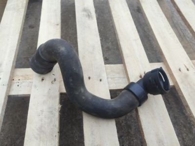 Шланг пабтрубок  трубка жидкости охлаждающий воды astra iv j 1.4 turbo 13251435 фото №1