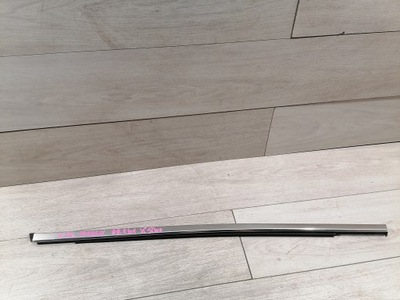 Macan молдинг ущільнювач права 95b839478a фото №1