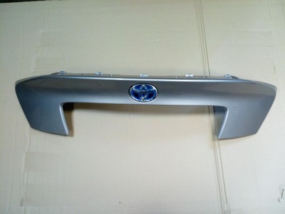 Накладка молдинг крышки задняя toyota chr c-hr oryg. фото №1