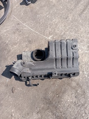 Корпус фільтра повітря seat vw 036129611cd фото №1