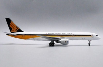 Model samolotu Boeing 757-200 Singapore 1:200