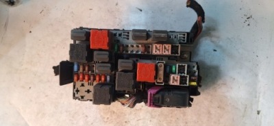 Коробка запобіжників opel corsa d 13252900 фото №1