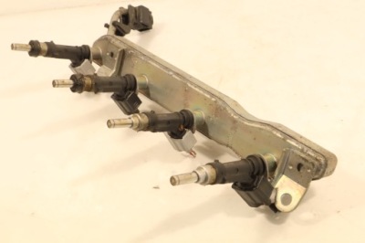 Накладка  впрыскная 23209-47010 toyota yaris 3 3 1.33 фото №1