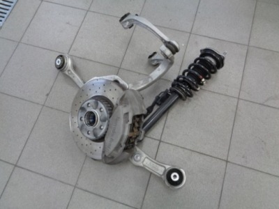 Mcperson поворотний кулак ліва mercedes c-klasa w205 купе рестайлінг  1.5 2020 rok фото №1