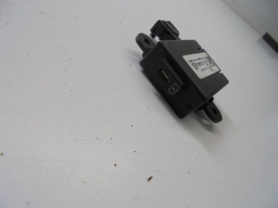 Разъём зарядки usb kia sportage v 2021- фото №1