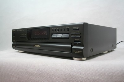 Zmieniarka 5CD TECHNICS SL-PD687