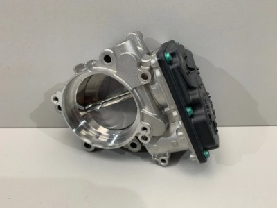 Bmw g05 lci g70 дросельна заслінка poweitrza 9847189 фото №1