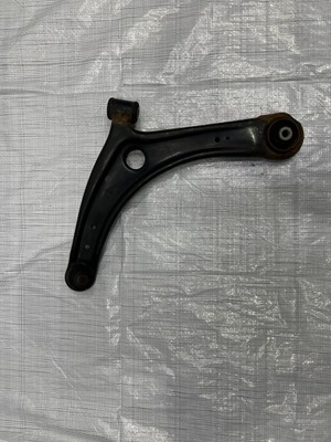 Outlander iii lift рычаг передний левый фото №1