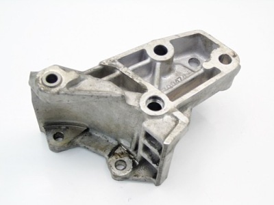 Кронштейн кронштейн двигуна 3.0 v6 c5 607 807 c6 406 c8 фото №1