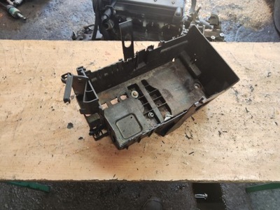 Opel astra iv j корпус акумулятор фото №1