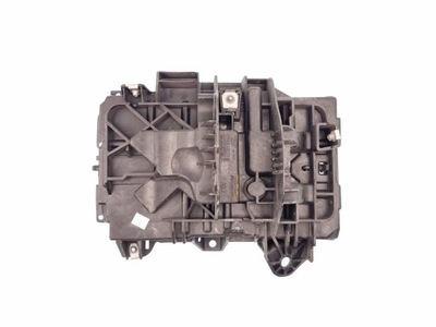 Chrysler 200 2016 полиця акумулятор фото №1