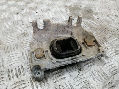 Кронштейн кронштейн кронштейн коробки 112228880r renault clio iv 1.2 фото №1