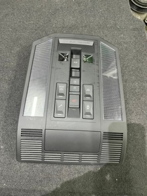 Vw touareg iii 760 лампа потолочный фото №1