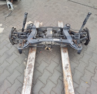 Балка підвіска задня oś міст mercedes clc cl203 2.2d фото №1