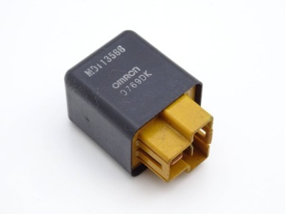 Реле mitsubishi space star md113566 nr793 фото №1