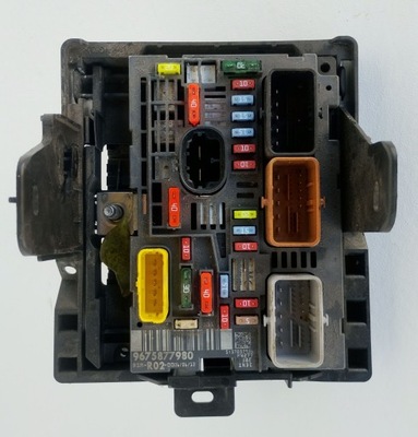 Модуль bsm r02 коробка роз'єми citroen c5 iii x7 9675877980 фото №1