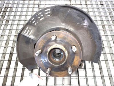 Поворотный кулак правый перед toyota corolla e21 2.0 152km фото №1