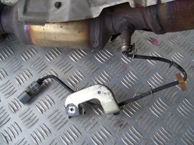 Toyota prius 3 iii 09 15 датчик катализатор фото №1