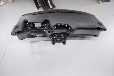 Peugeot 208 приборная панель приборная приборная панель фото №1