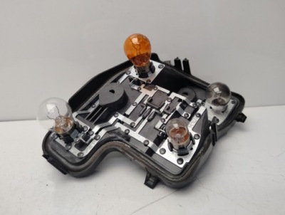 Fiat 500 07r- вкладыш разъём лампы правый задний  27043201 фото №1