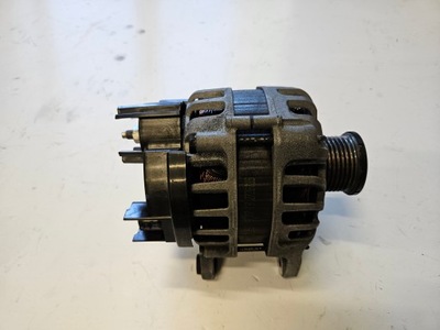 Renault captur ii генератор 231005300r фото №1