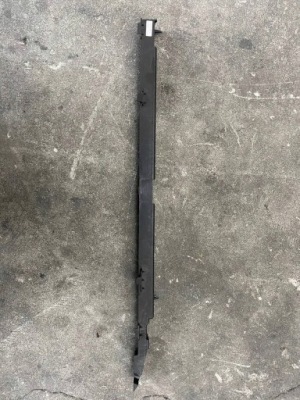 Mercedes gt amg w190 заглушка поріг a1976800643 фото №1