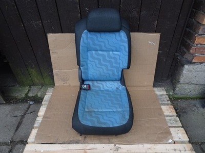 Skoda roomster сидіння лівий задня фото №1