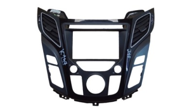 Рамка защита панель решётки консоли hyundai i40 u09c873810 фото №1