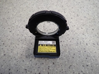 Toyota verso 09- датчик kąta поворота фото №1