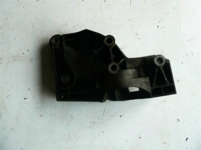 Opel оригинальный номер 55562863 кронштейн генератора фото №1