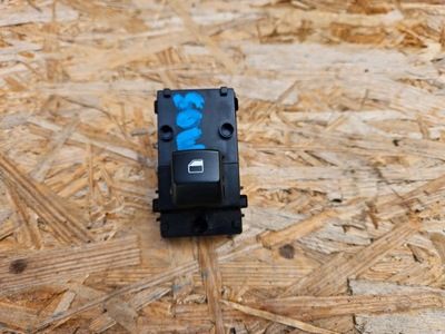 Кнопка скло лівий задня kia ceed iii 17-22 hb фото №1