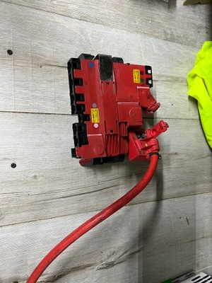 Запобіжник акумулятор клема bmw 106887 фото №1